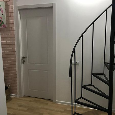 Guest House Story Тбилиси Экстерьер фото