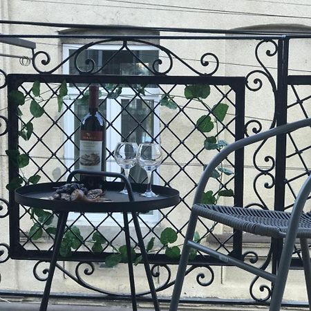 Guest House Story Тбилиси Экстерьер фото