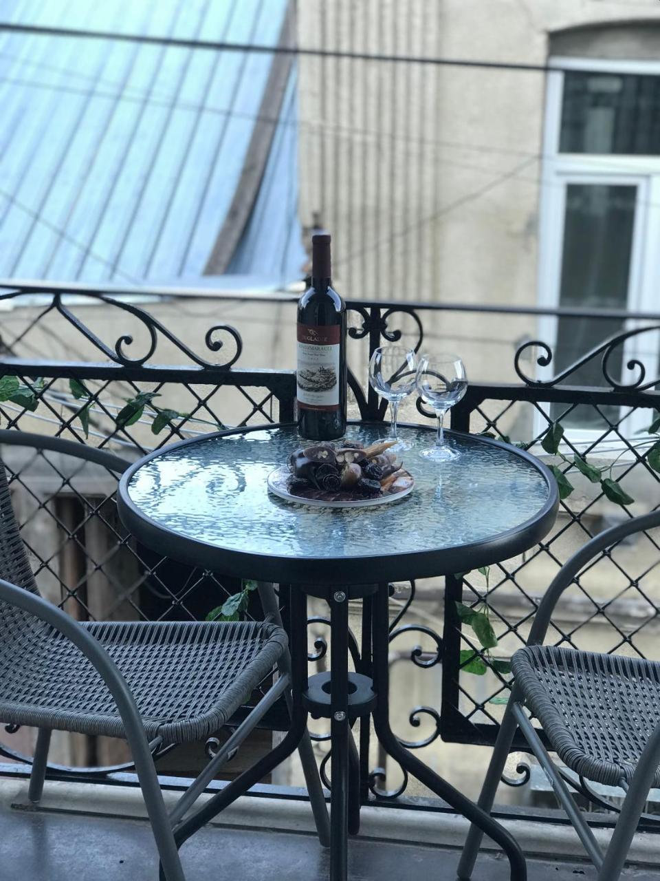 Guest House Story Тбилиси Экстерьер фото
