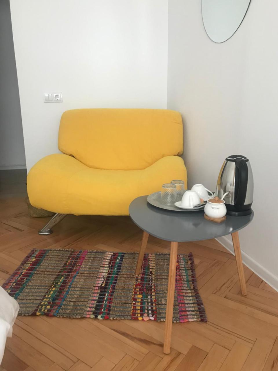 Guest House Story Тбилиси Экстерьер фото