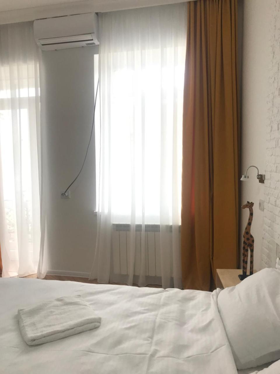 Guest House Story Тбилиси Экстерьер фото