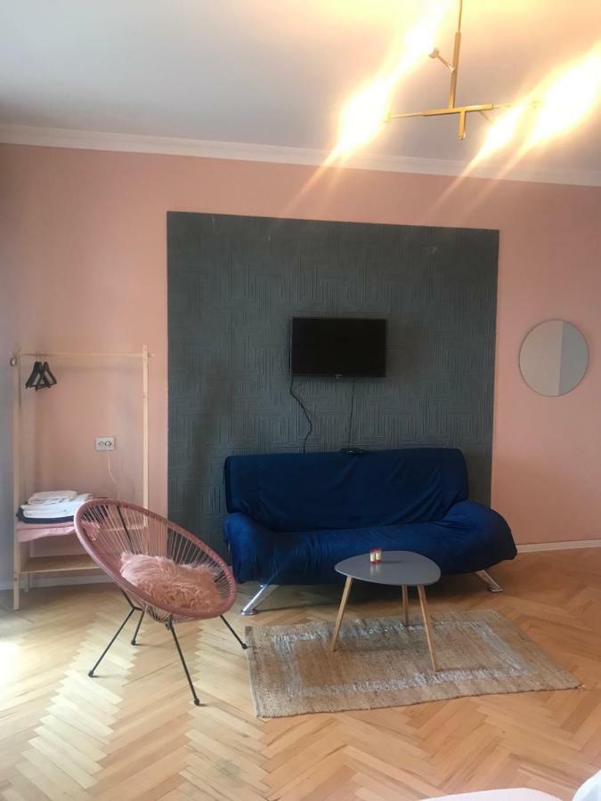 Guest House Story Тбилиси Экстерьер фото
