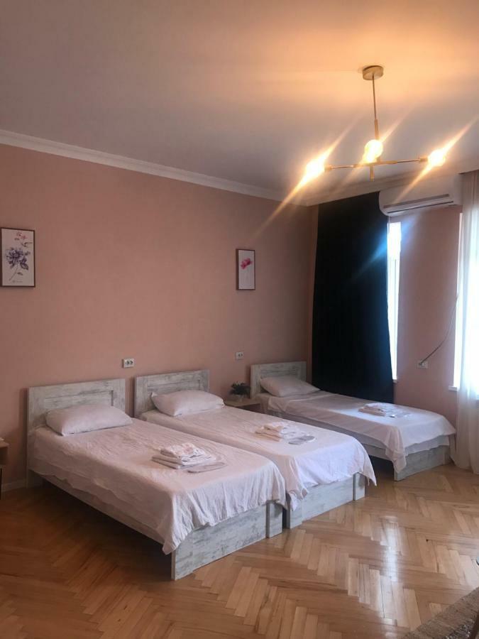 Guest House Story Тбилиси Экстерьер фото